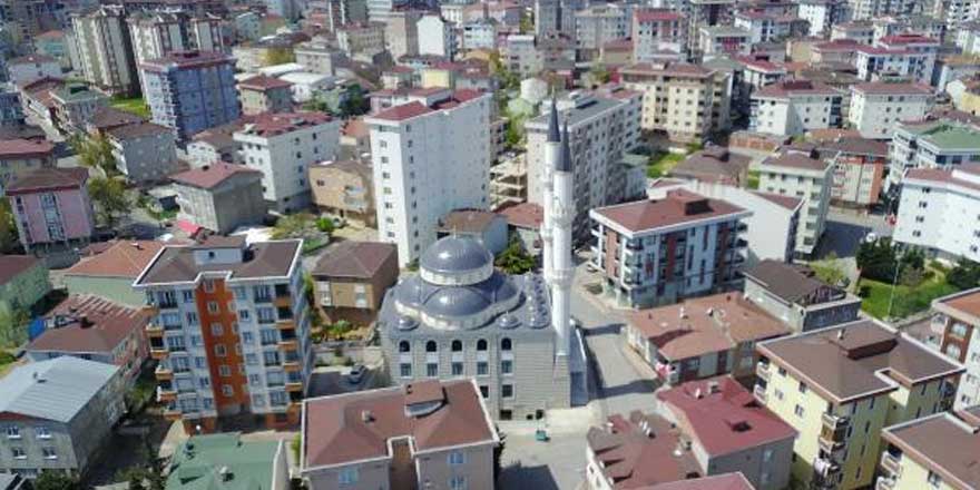 İftarlarını 10 dakika önce açtılar! Çekmeköy'de erken ezan iddiası