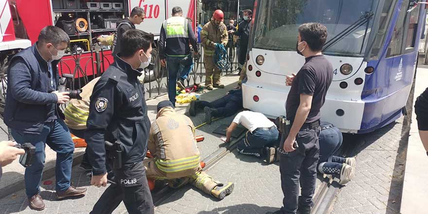 Fatih Haseki Tramvay Durağı'nda bir kişi tramvayın altında kaldı