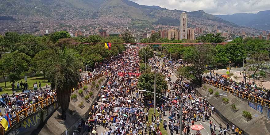 Kolombiya'daki vergi reformu protestoları devam ediyor! Ölü sayısı yükseldi