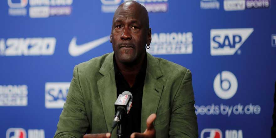 Michael Jordan'ın üniversite formasına servet ödendi