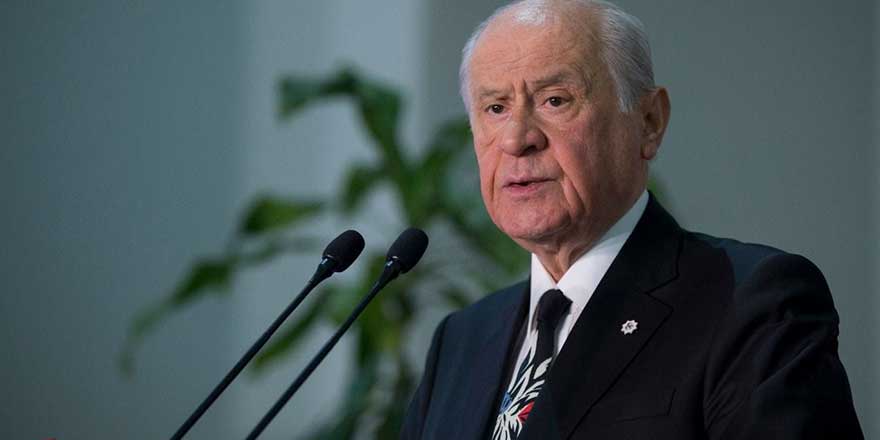 Bahçeli'nin en yakınındaki isimdi... İktidara açtı ağzını yumdu gözünü 