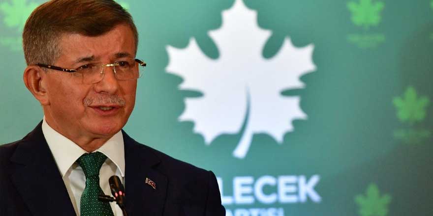 Davutoğlu, kendisine "tele kulak" suçlaması yapan Soylu'ya cevap verdi: Bana üç isim kumpas kurdu