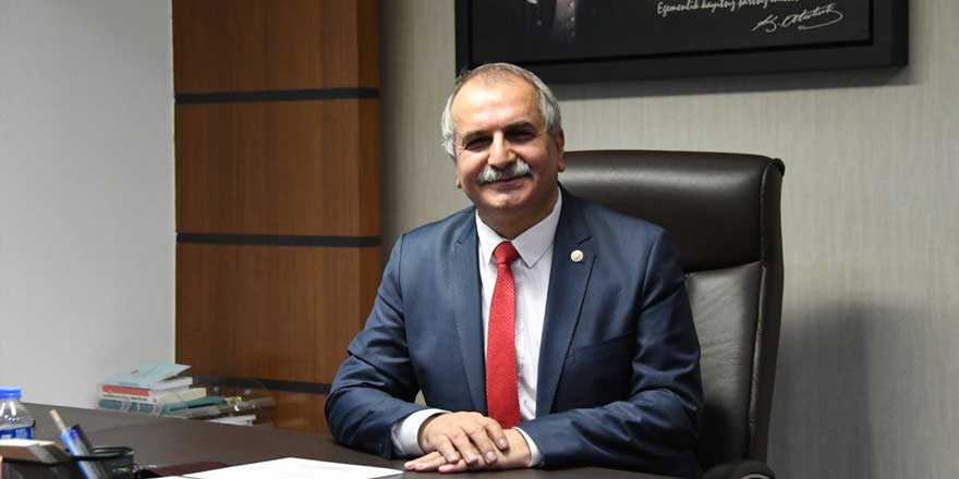 İYİ Partili Ahmet Çelik İstanbul Fethi'nin 568. yılını kutladı