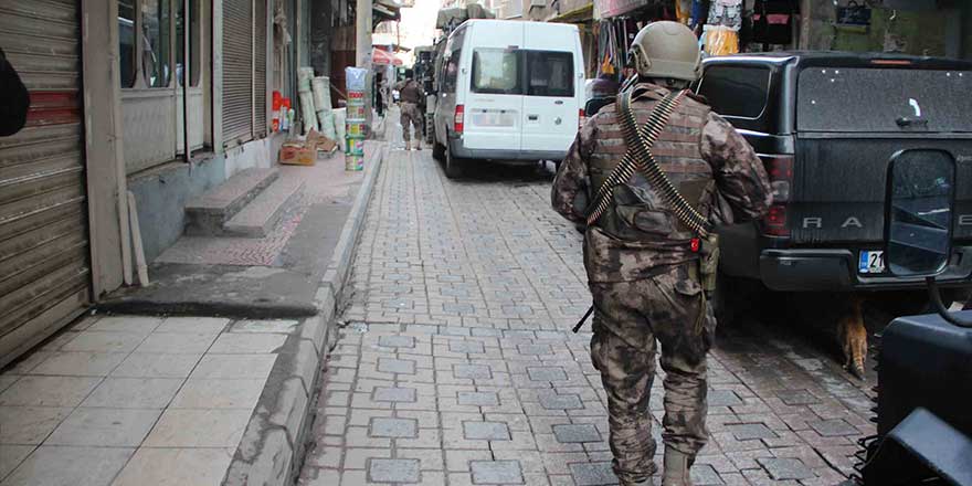 Diyarbakır'da terör operasyonu!