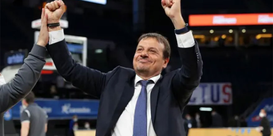 Euroleague'de yılın koçu Ergin Ataman!