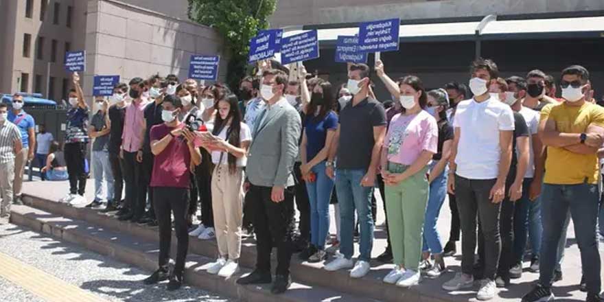 AKP'li gençler Kılıçdaroğlu'na dava açtı