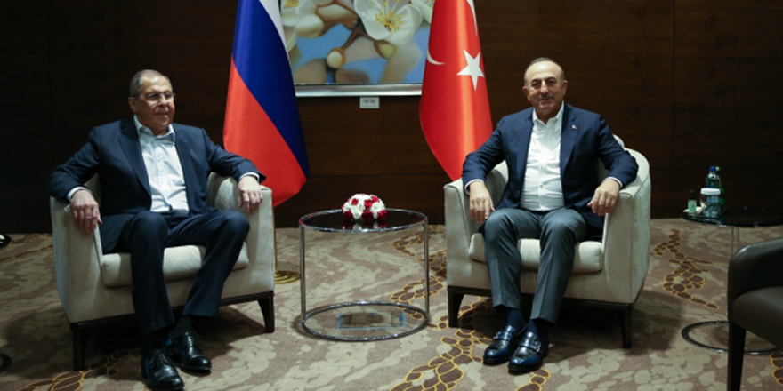 Bakan Çavuşoğlu ve Rus Mevkidaşı Lavrov ortak açıklamada bulundu