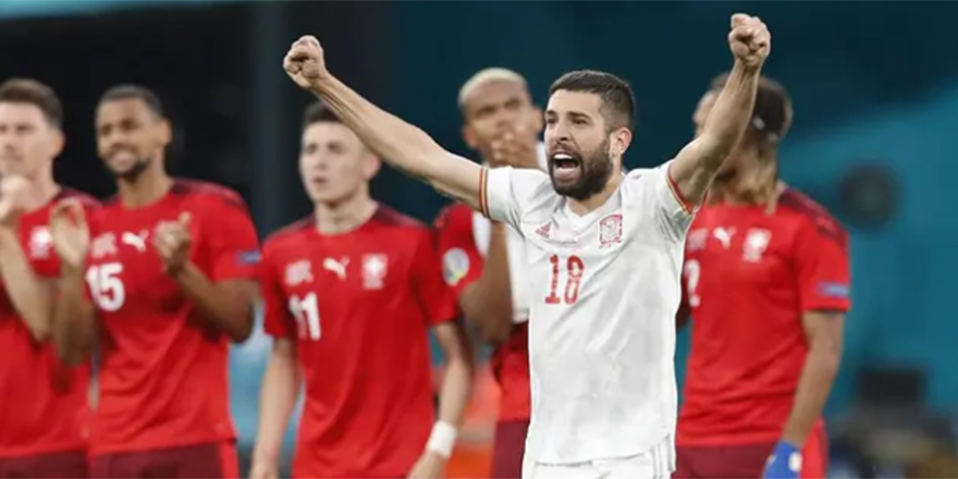 EURO 2020'de ilk yarı finalist belli oldu