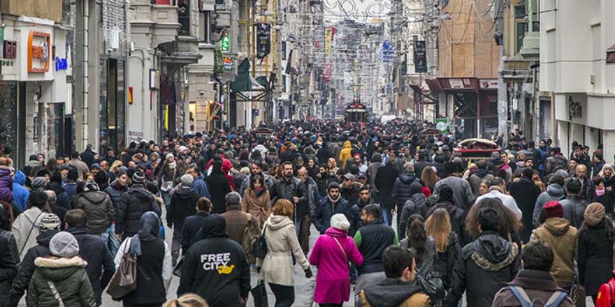 "Türkiye'ye de 4. doz gelebilir"