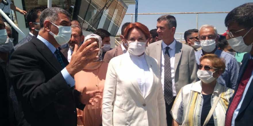 İYİ Parti Genel Başkanı Meral Akşener'e yoğun ilgi