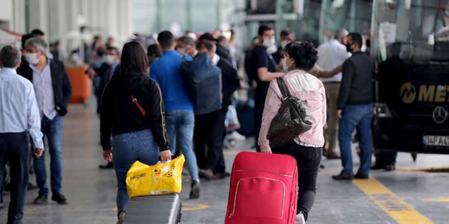 Bayram fırsatçıları...Otobüs ve uçak biletlerine fahiş zam