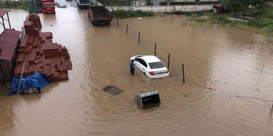 Doğu Karadeniz yağışlara teslim oldu!