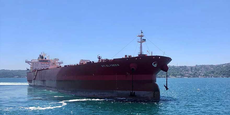 İstanbul Boğazı'nda panik!