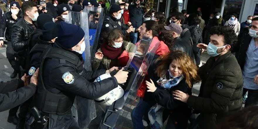 Whatsapp yazışmaları ortaya çıktı! Melih Bulu'nun atadığı müdürle ilgili çarpıcı iddia