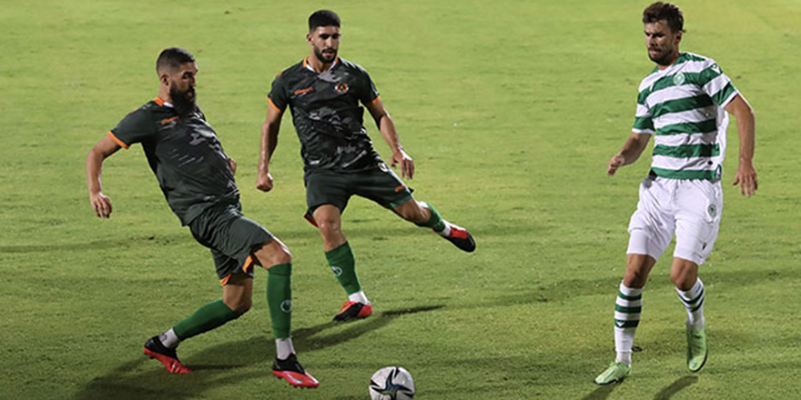 Alanyaspor ve Konyaspor, yanan ormanlar için sahaya çıktı