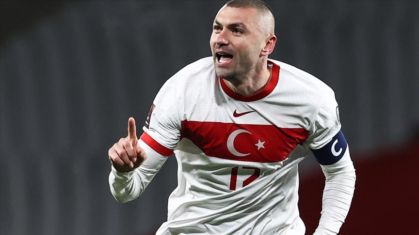 Burak Yılmaz'dan tepki: Arkadan vuruyorlar