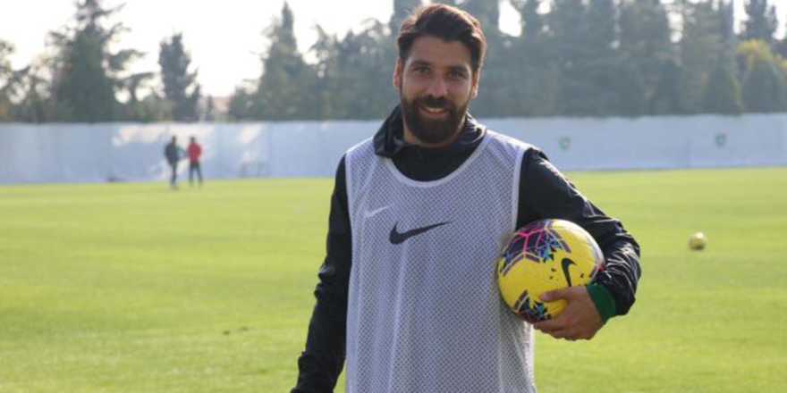 Olcay Şahan, futbolu bıraktığını açıkladı