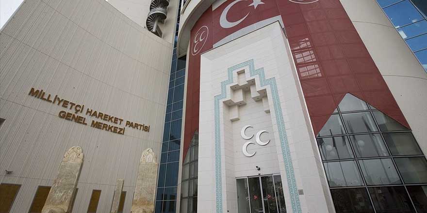 MHP'de 7 isim partiden ihraç edildi