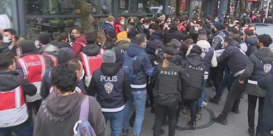 Boğaziçili öğrencilere polis müdahalesi