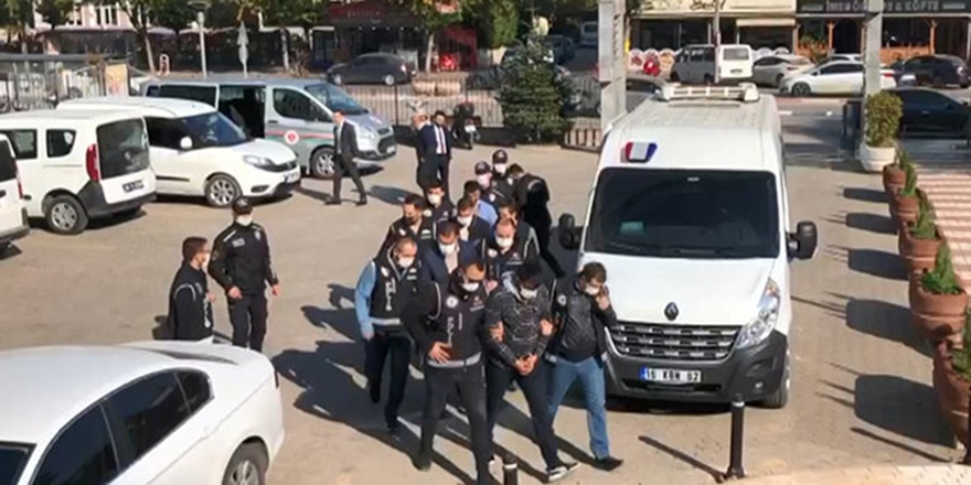 Bursa'da tefeci çetesine 'Alper' operasyonunda 3 tutuklama