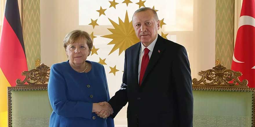 Merkel, Erdoğan ile görüşmek için İstanbul'da