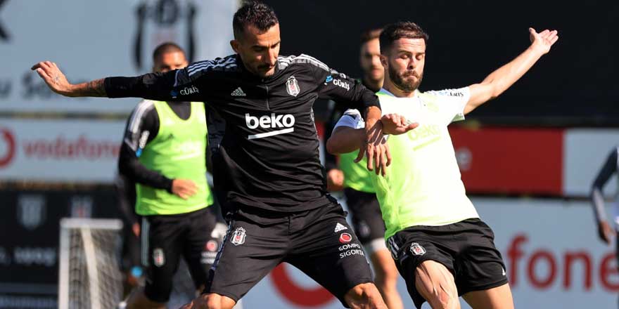 Beşiktaş'ta Mehmet Topal sevinci