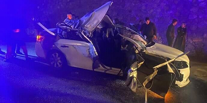 CHP'li Belediye Başkanı'nın otomobili kaza yaptı