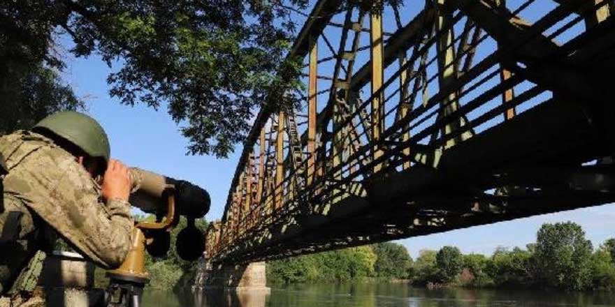 Yunanistan'a kaçmaya çalışan 3 FETÖ'cü yakalandı