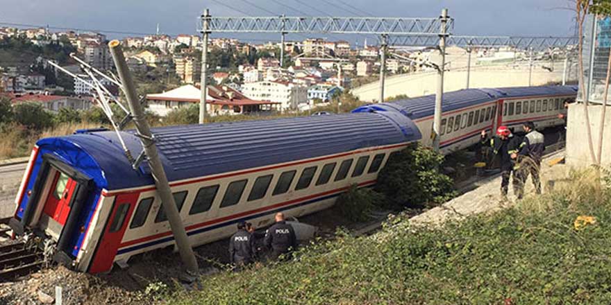 Kocaeli Gebze'de yolcu treni kaza yaptı 