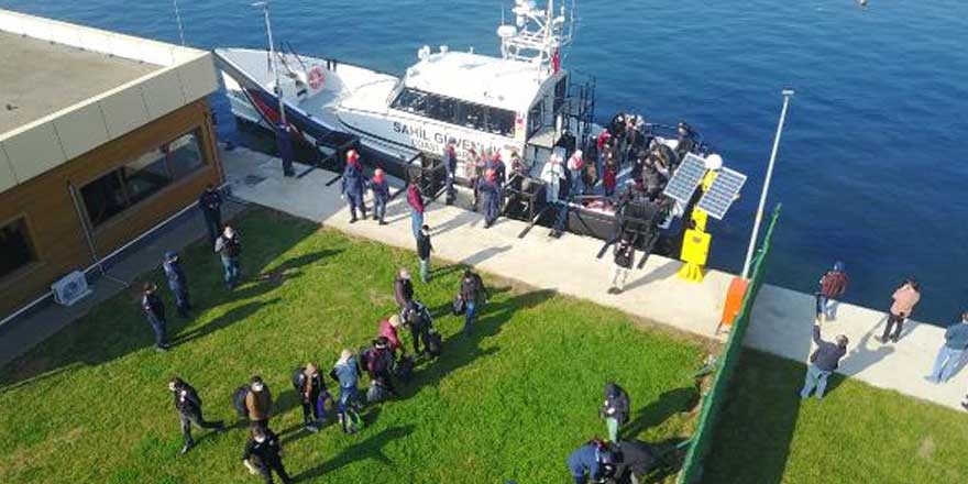 Şile açıklarında teknede 40 kaçak göçmen yakalandı
