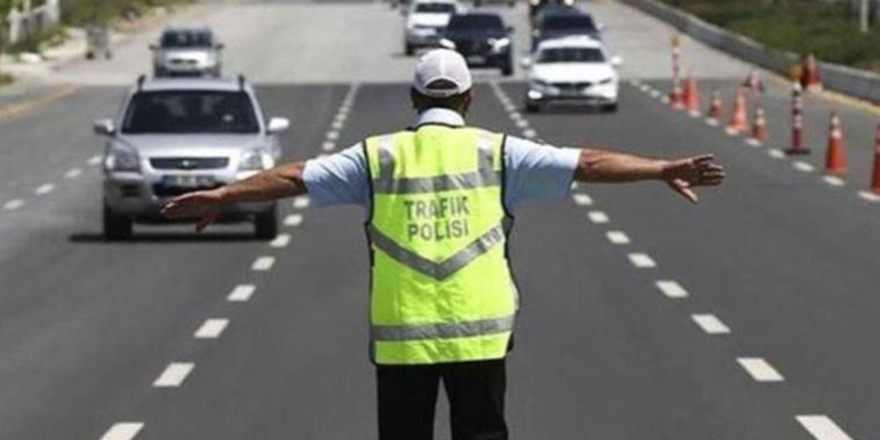 İstanbul'da yarın bazı yollar geçici süreyle trafiğe kapatılacak