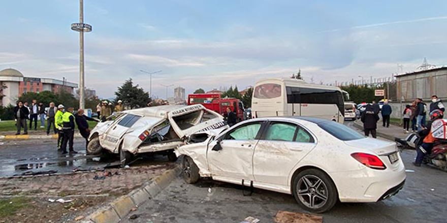 Ümraniye'de zincirleme kaza