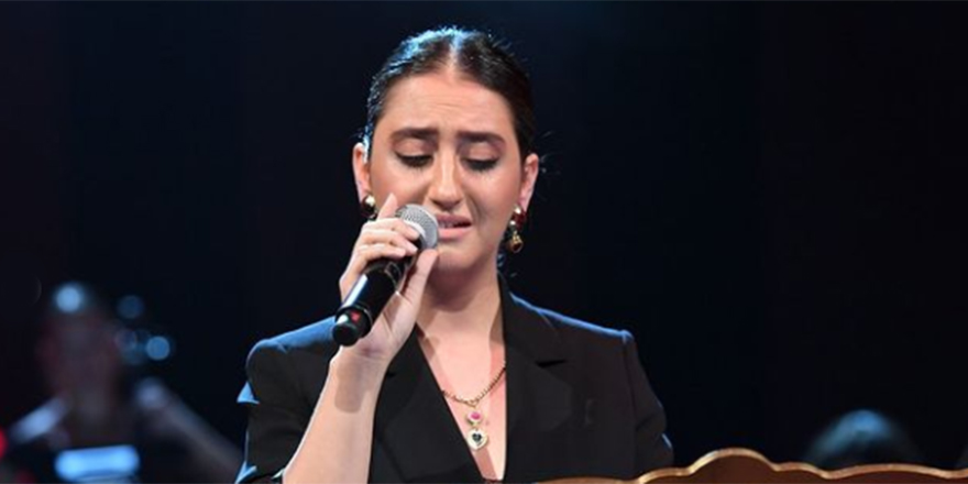 Ecem Erkek: Azer Bülbül'ün neden titrediğini anlıyorum artık