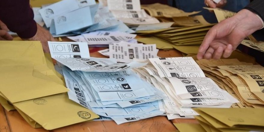 Seçim ve sandık kurullarının görev ve yetkileri belirlendi