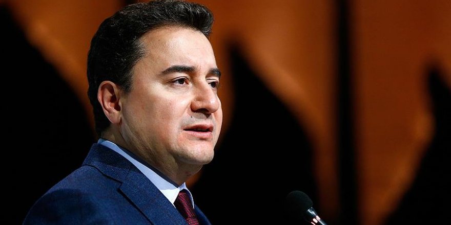 Ali Babacan: Memlekete bakınca içim kan ağlıyor