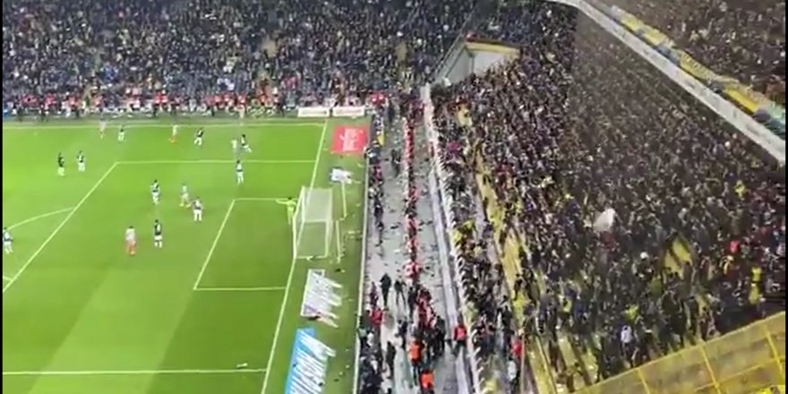 Fenerbahçe taraftarından Elazığ'daki depremzedelere destek