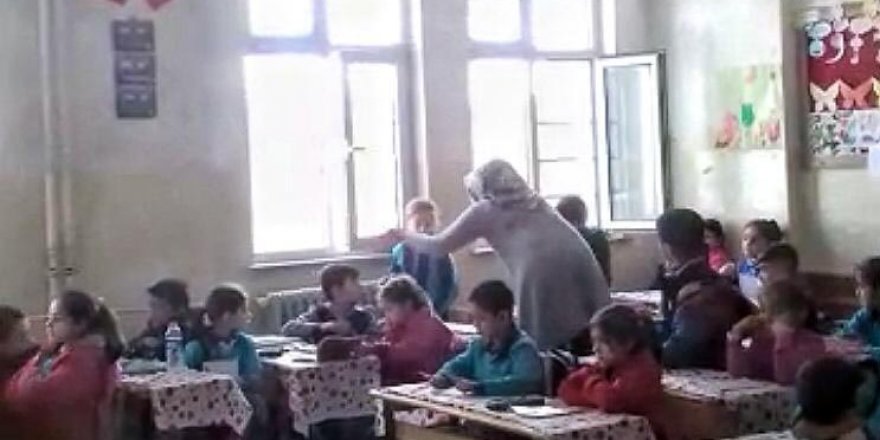 Okulda öğrenciye şiddet kamerada