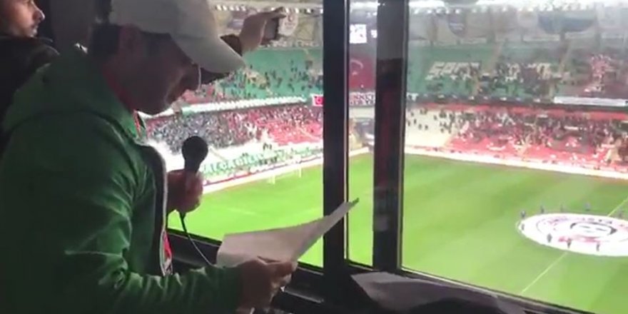 Konyaspor, Kasımpaşa maçı öncesi seremoniyi şehitlerimizin ismiyle yaptı