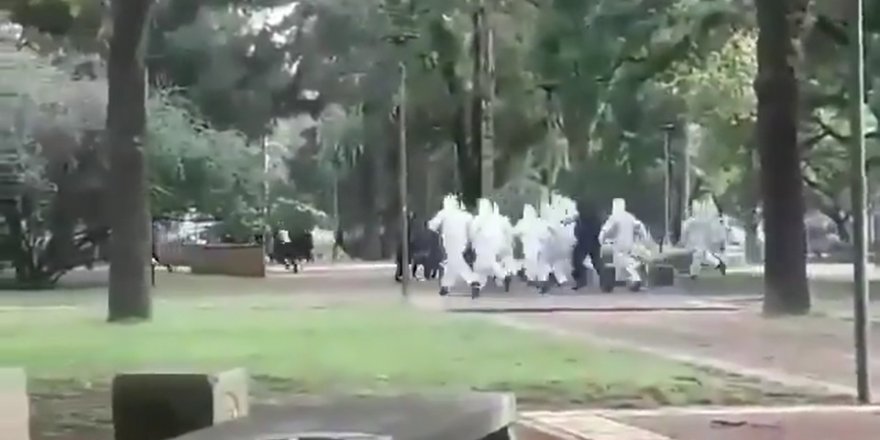 Arjantin'de polisten karantinaya uymayanlara sert müdahale
