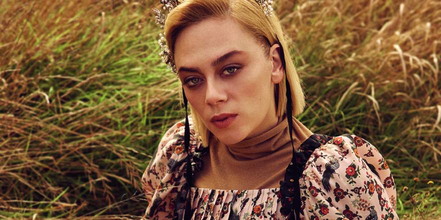 Demet Evgar'ın dudağını arı soktu