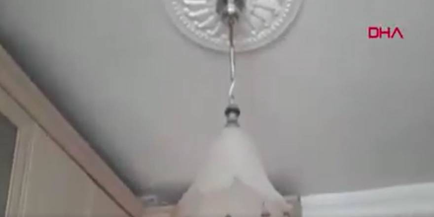 Deprem anı kameralara böyle yansıdı