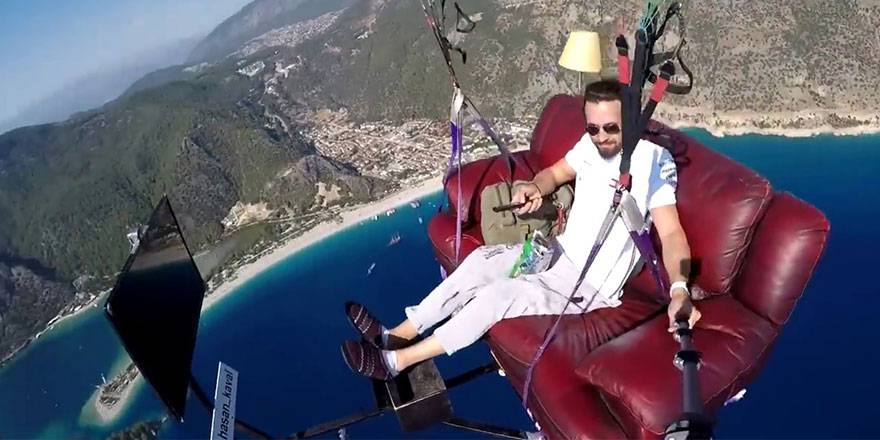 Yüzlerce metre yükseklikte böyle uçtu