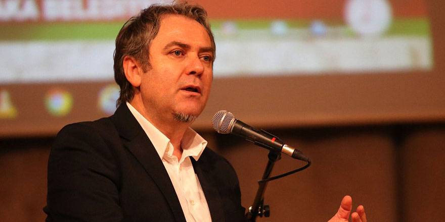 Sinan Meydan Atatürk'ün sözleriyle Fransa'ya seslendi