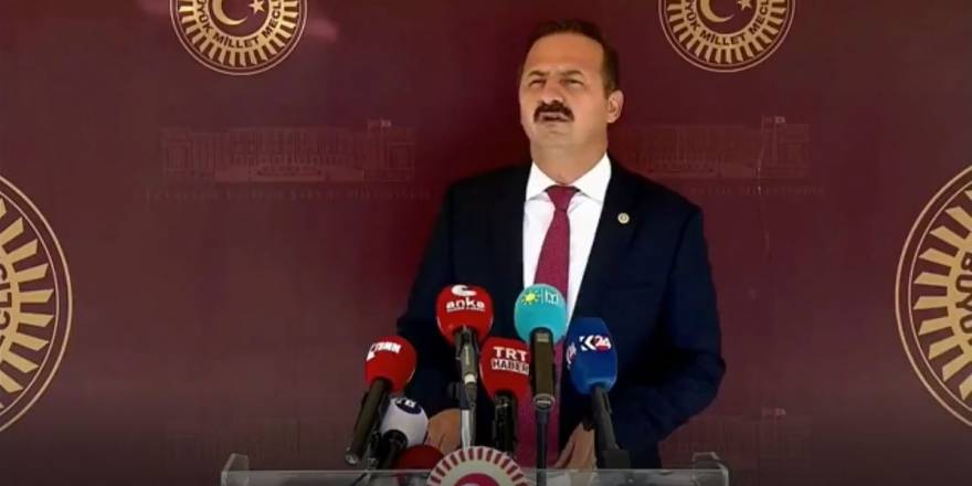 Yavuz Ağıralioğlu verdiği örneklerle kahkahaya boğdu