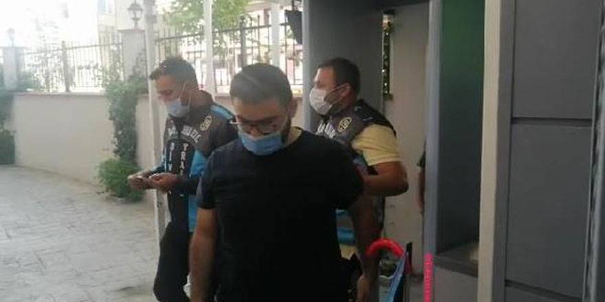 Trafikte silah çeken maganda yakalandı