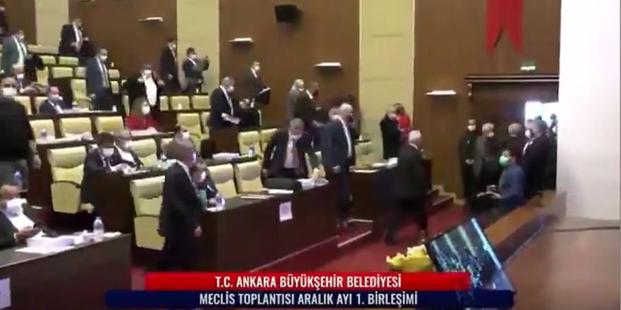 Mansur Yavaş'ın sözleri sonrası toplantıyı terk ettiler