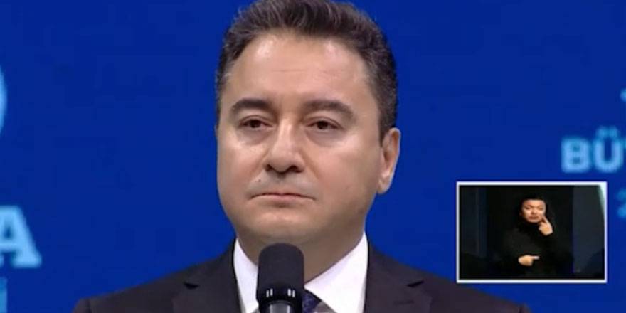 Ali Babacan kongre salonunda neden ağladı