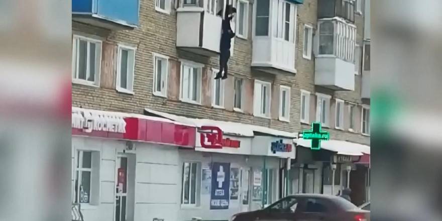 Evli kadınla basıldı böyle kaçtı