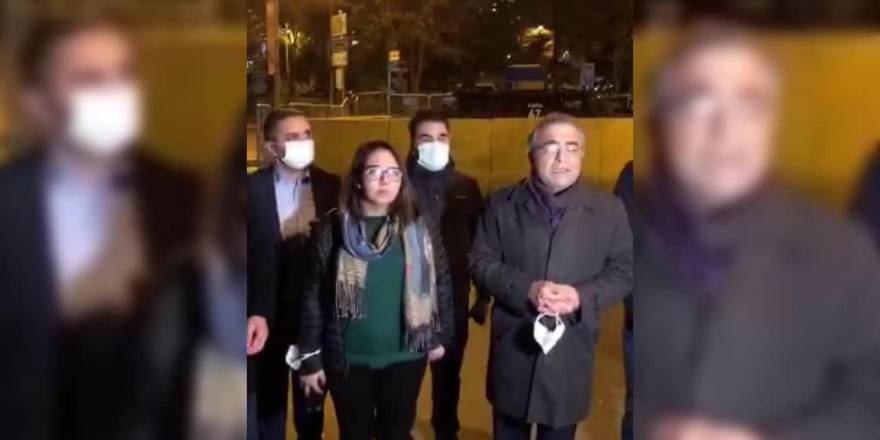 CHP’liler sabaha kadar Boğaziçili öğrencileri bekledi!