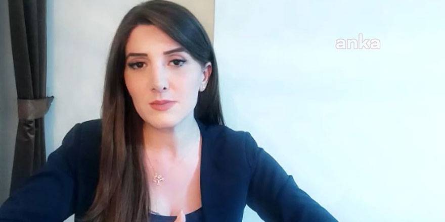 'Çav Bella' marşını paylaştığı için yargılanan CHP İzmir İl Başkan Yardımcısı Banu Özdemir...